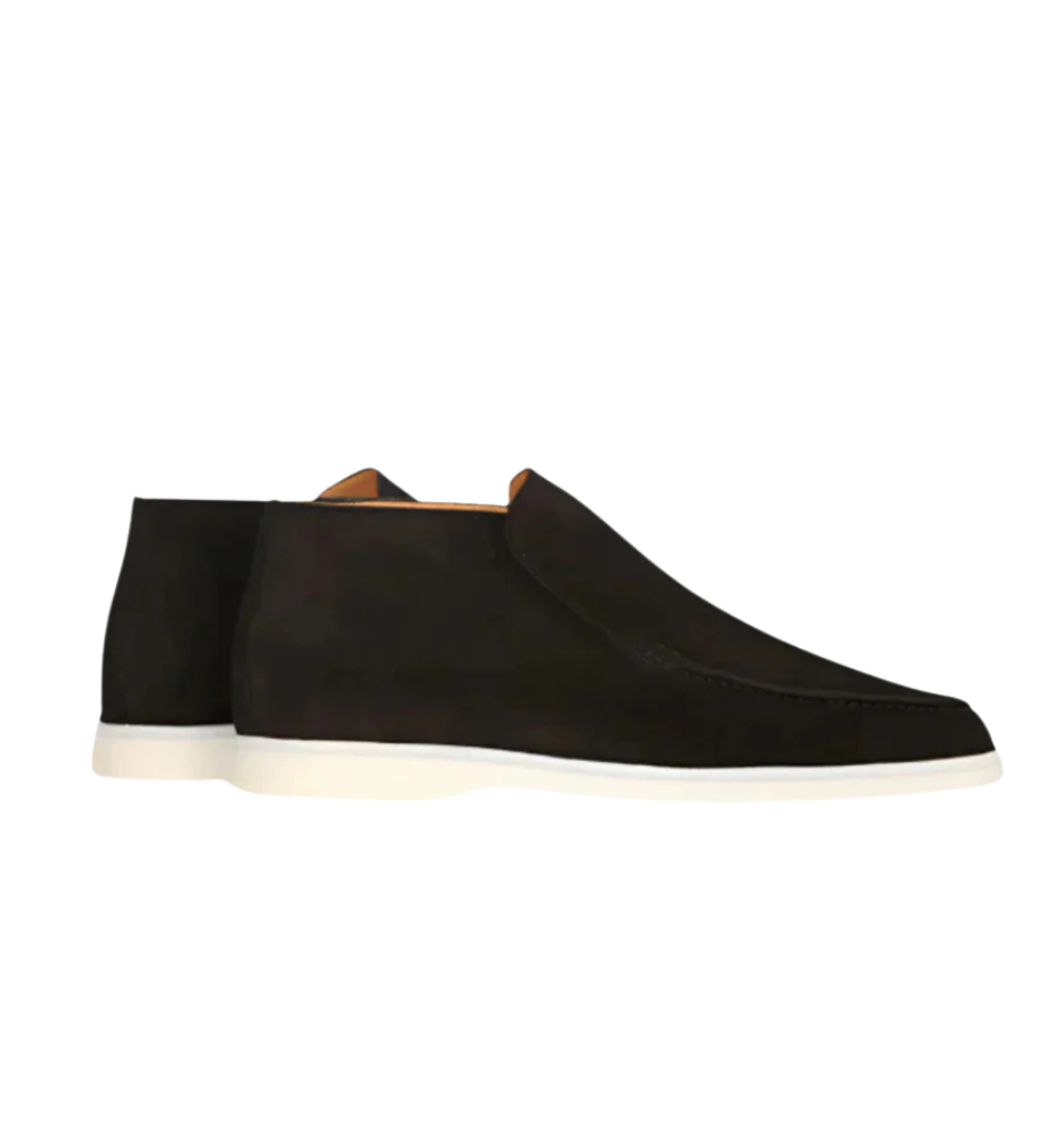 Augstie mokasīni" can be rewritten as "Elegant High-Top Moccasins.