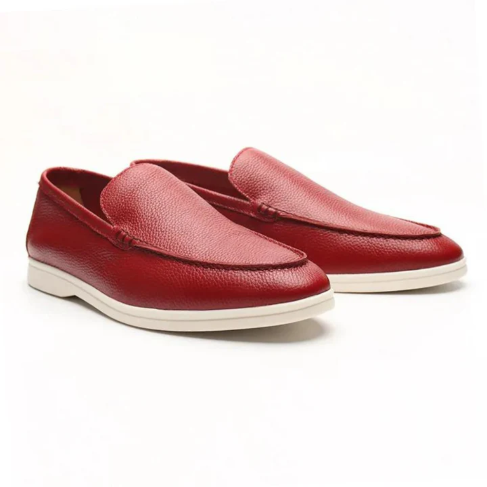 "Govs ādas mokasīni" can be rewritten as "Govs ādas mokasīni apavi" (Cowhide Leather Moccasins).
