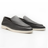 "Govs ādas mokasīni" can be rewritten as "Govs ādas mokasīni apavi" (Cowhide Leather Moccasins).