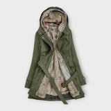 Mikash - Silta jaka ar ādas oderi" can be rewritten as "Mikash - Silky Warm Jacket with Leather Lining.