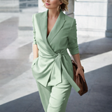 Nika – Elegants Divdaļīgs Kostīms