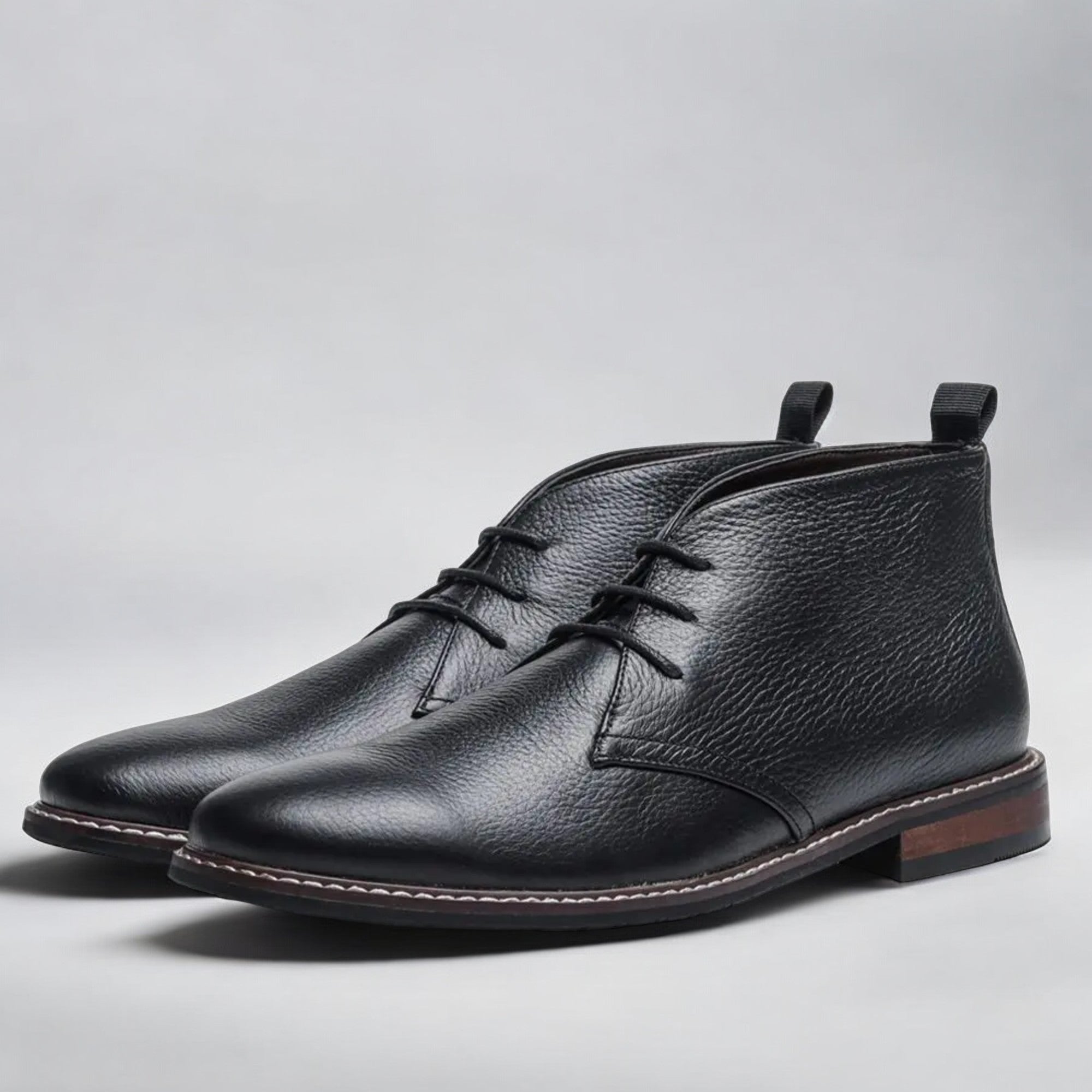 Dallas™ | Bezšuvju Chukka Zābaki