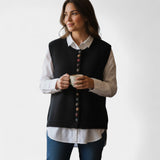 Karmen – Elegants Adīts Vestes