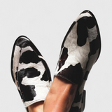 Eleganti Macarena Loafers ar Zemu Papēdi un Dzīvnieku Motīvu