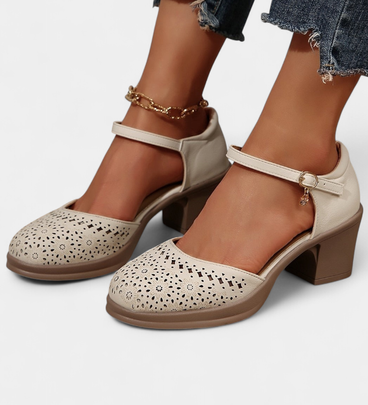 Cirila Sieviešu Sintētiskās Ādas Zābaki ar Dekoratīvu Sprādzi