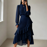 Zaļa - Eleganta, plisēta midi kleita ar volāniem